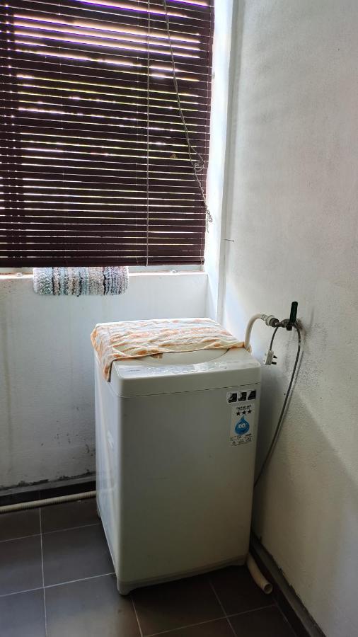 Dadide Guesthouse Alor Gajah Kültér fotó